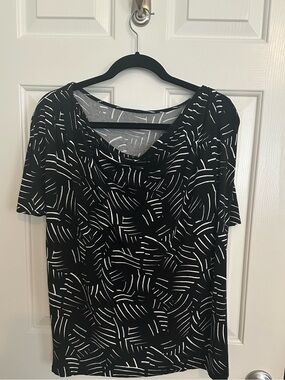 Encircled Evolve Top, XL Wear it 8 ways! RARE print